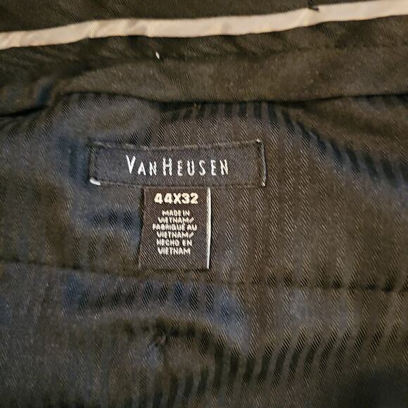 VanHeusen flat front slacks - Picture 6 of 6